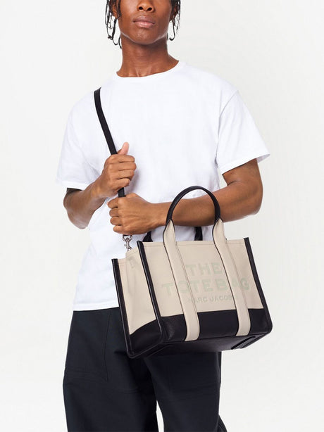 حقيبة يد جلد متوسطة بتصميم ملون وحمالة قابلة للفصل وتفاصيل فضية