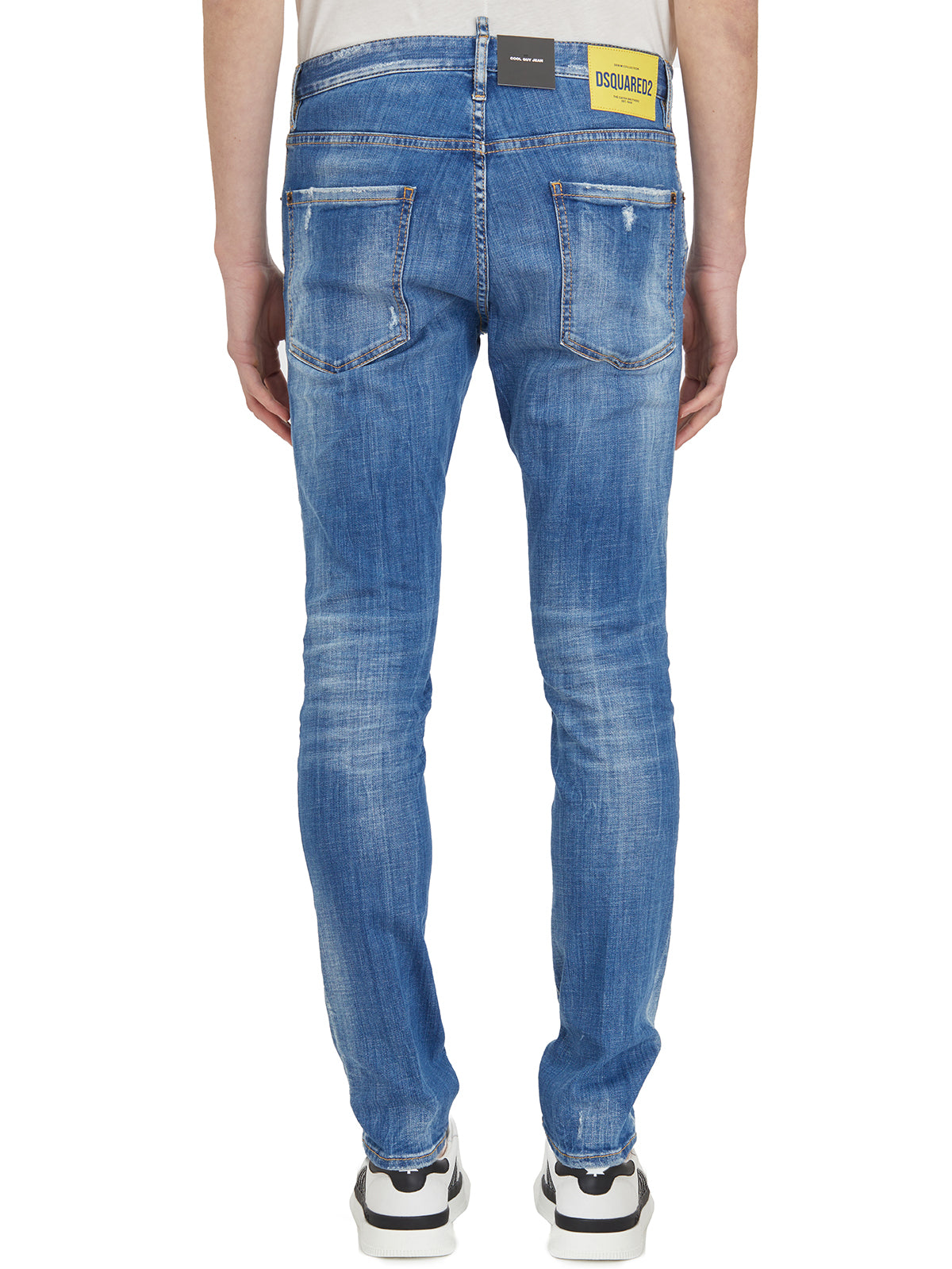 سروال جينز رجالي أزرق ممتد 5 جيوب بقصة متوسطة مع حلقات للحزام و بقياس 46