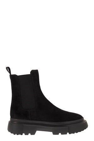 HOGAN Contemporary Urban Style: Black Leather Chelsea Boots for Women