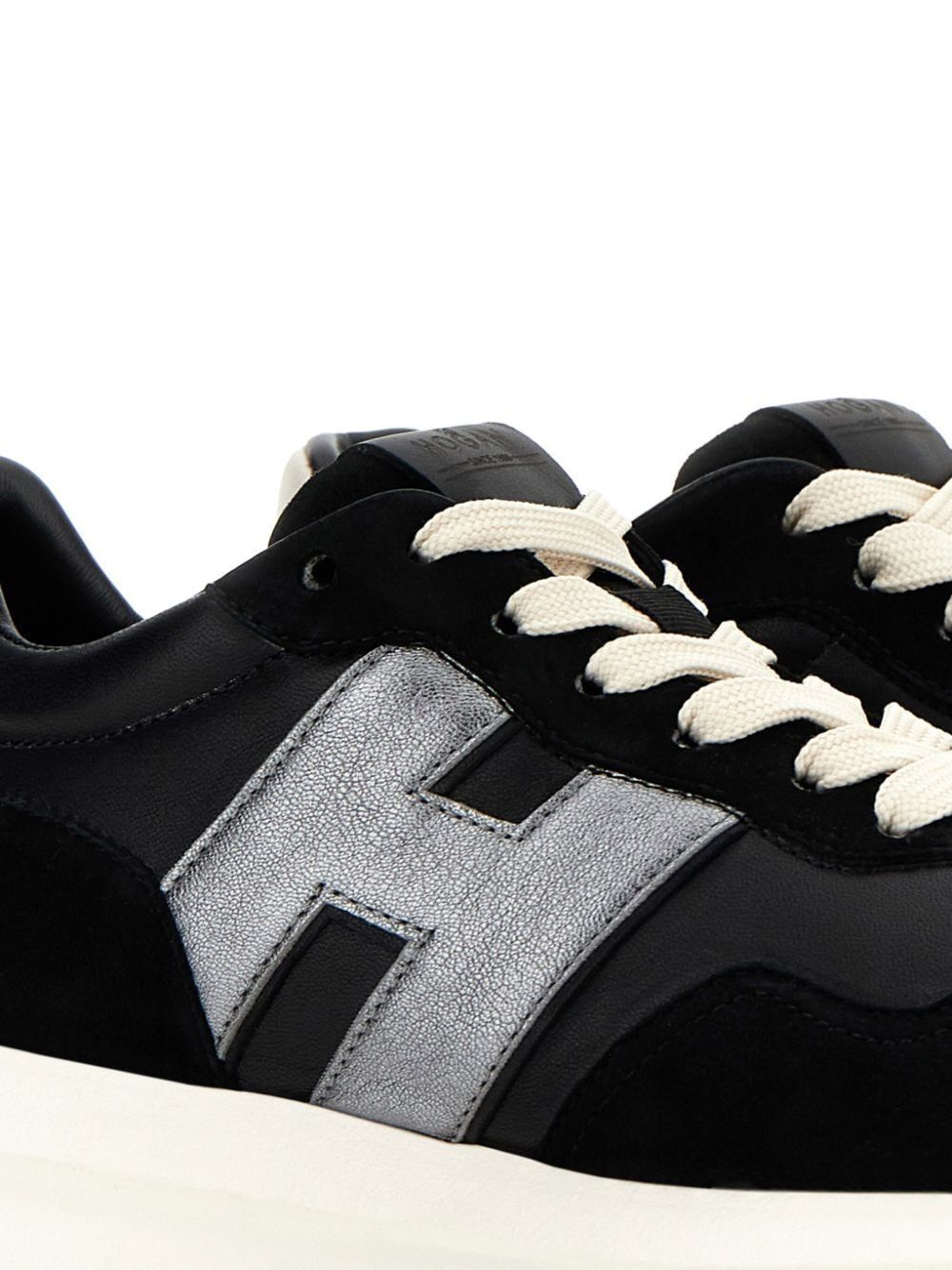 HOGAN Urban Elegance Low-Top Sneakers in Black Leather