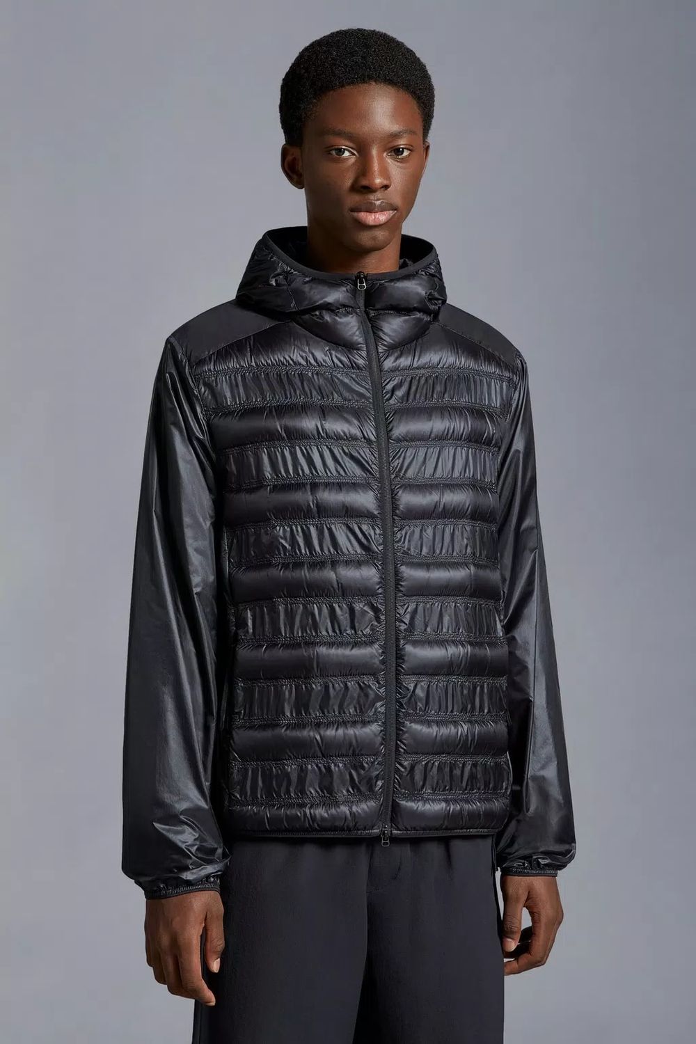 Áo khoác nam MONCLER SS24 Luseney màu đen