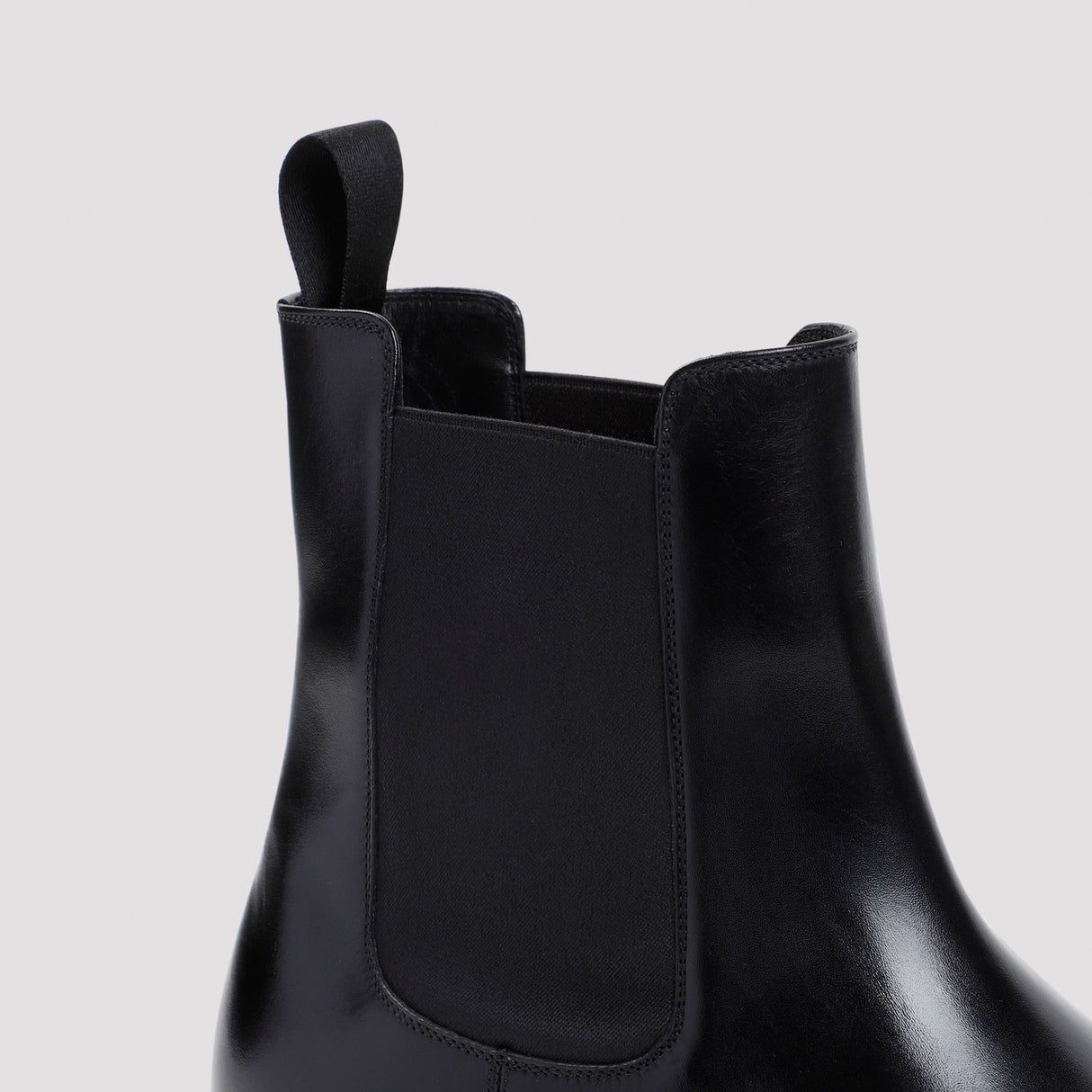 TOM FORD Sleek Leather Chelsea Ankle Boots