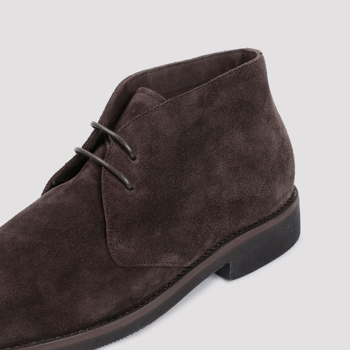 TOM FORD Elegant Desert Boots in Brown Suede