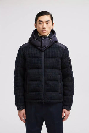 MONCLER Men's Winter Jacket - Versatile Outerwear for the Stylish Man