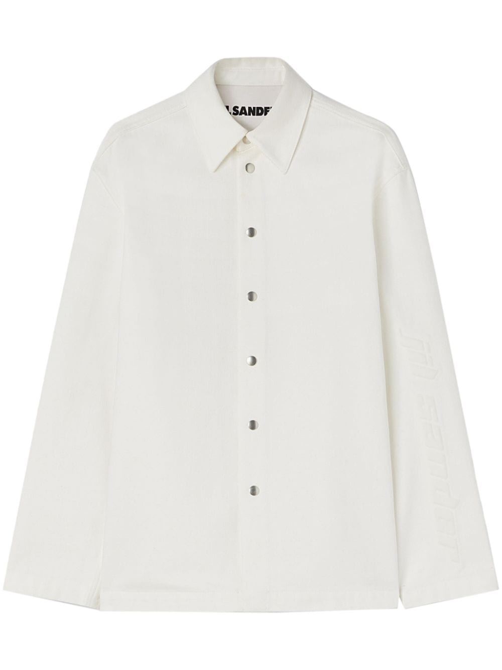 オーガニックコットンデニムシャツ - ホワイトロゴの刻印入りクラシックカラーシャツ（男性用）FW23