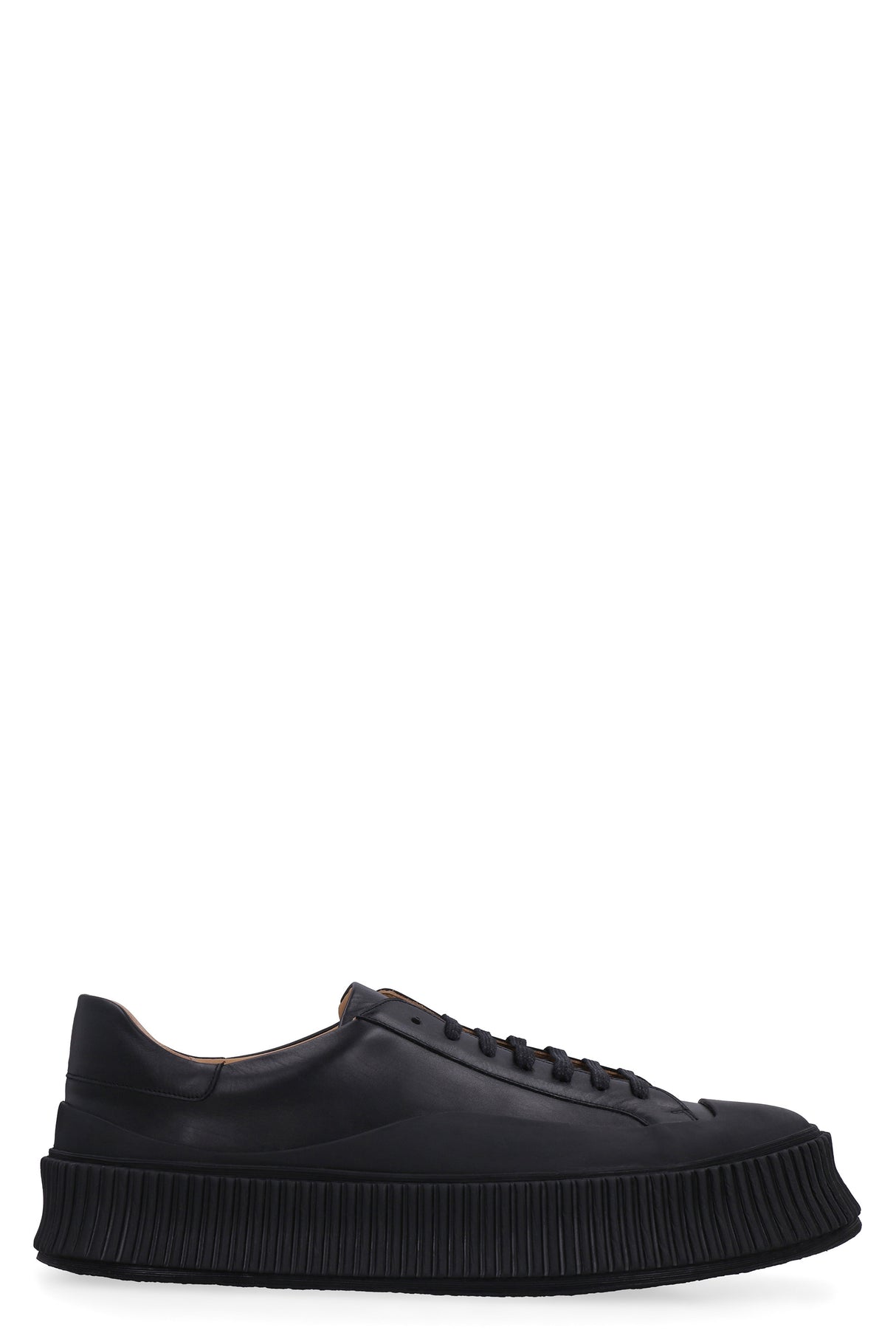 JIL SANDER Mens Lamb Leather Low-Top Sneakers in Black with Contrasting Color Lining and Round Toe