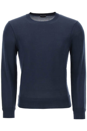 Luxurious Fine Wool Sweater in Grey for Men's Fall/Winter Wardrobe