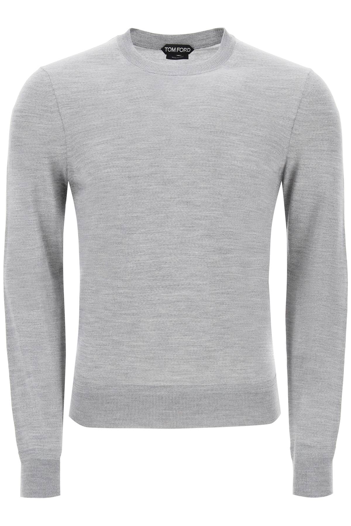 Luxurious Fine Wool Sweater in Grey for Men's Fall/Winter Wardrobe