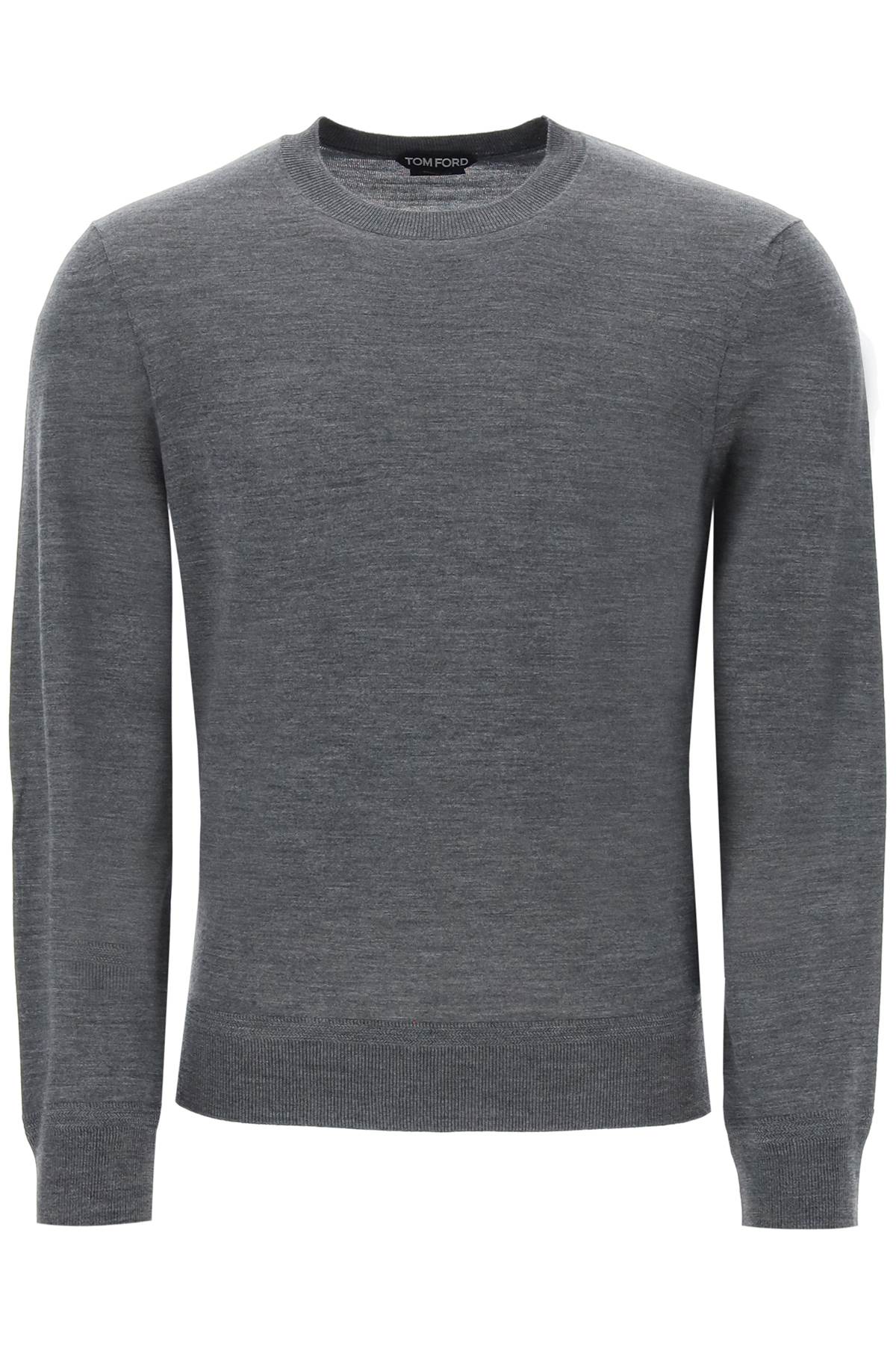 Luxurious Fine Wool Sweater in Grey for Men's Fall/Winter Wardrobe