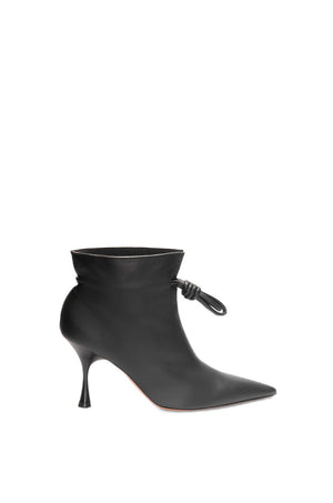 حذاء راقٍ بتصميم فلامنكو من الجلد الأسود للنساء