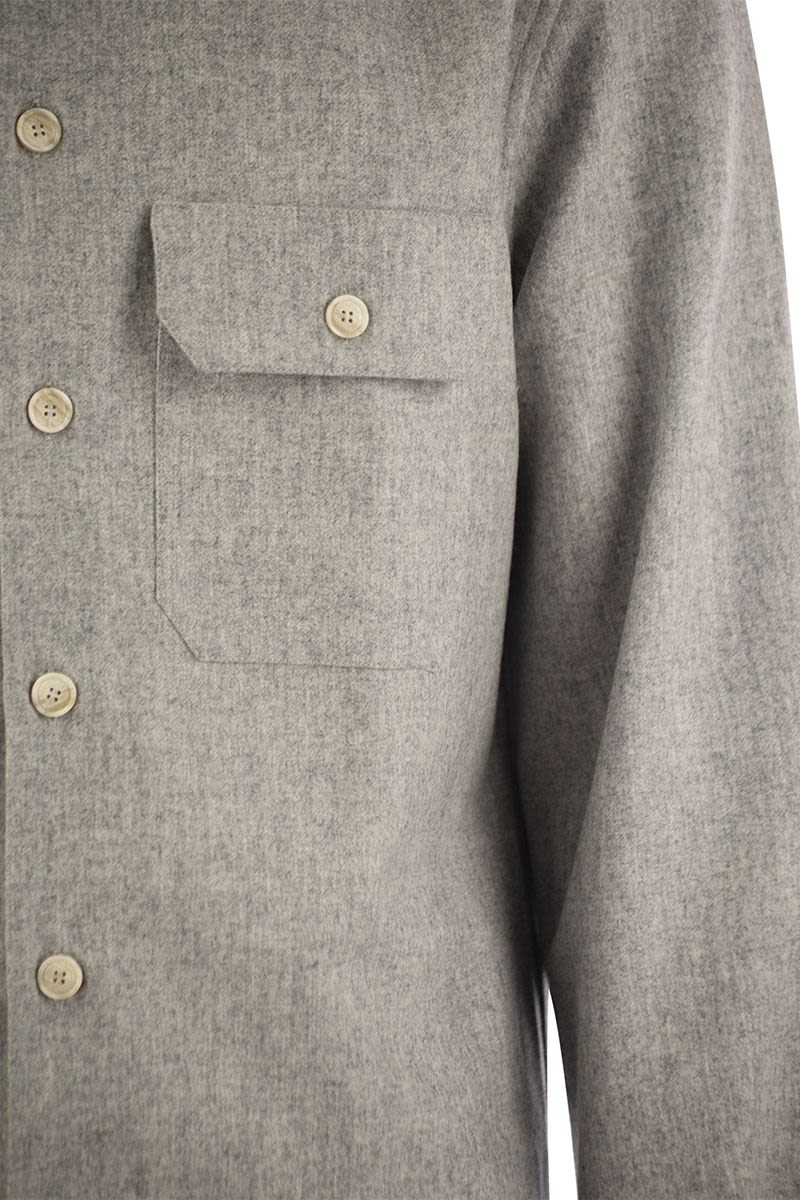 BRUNELLO CUCINELLI Luxury Virgin Wool Utility Shirt with Chest Pockets