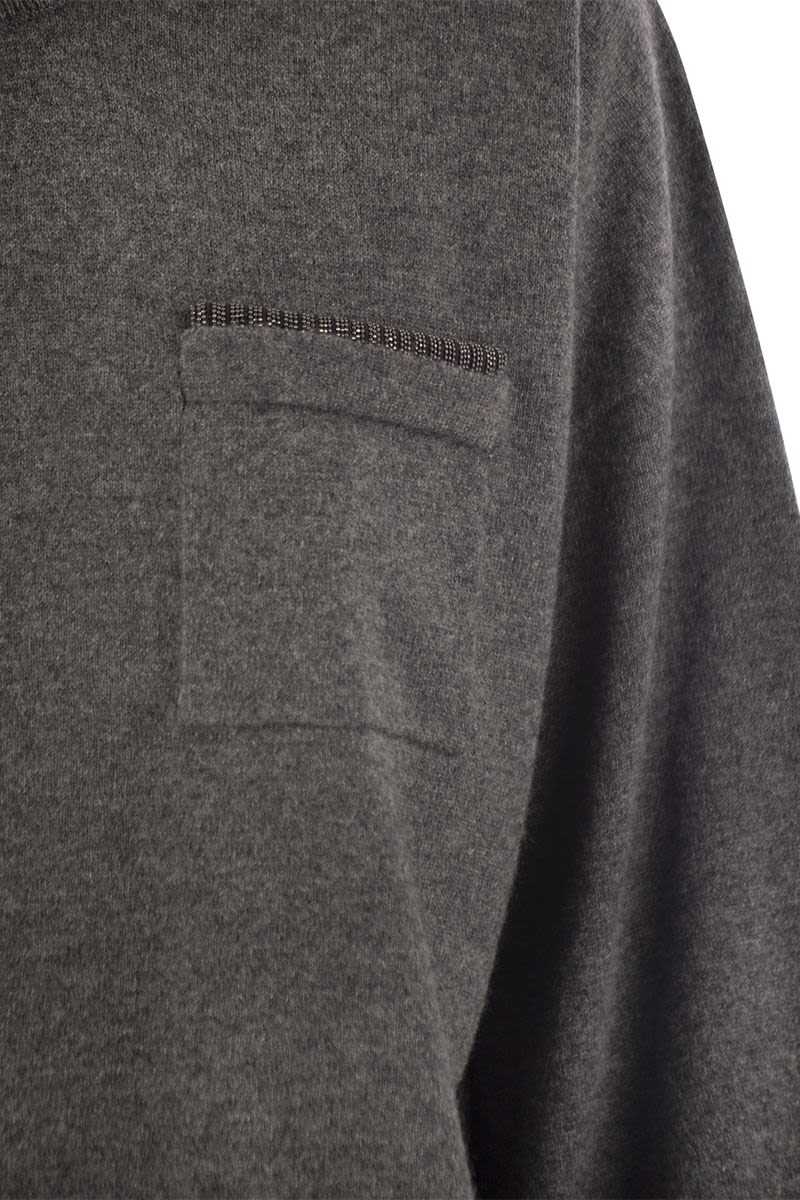 เสื้อกันหนาวผ้าขนสัตว์ Cashmere สวยหรูพร้อมกระเป๋าเคลือบ Monile