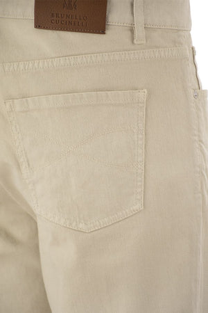 BRUNELLO CUCINELLI Men's Traditional Fit Light Comfort-Dyed Denim Trousers - SS24