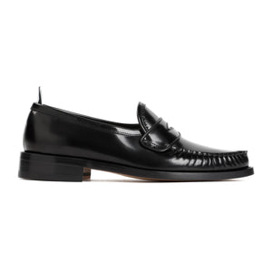 THOM BROWNE Black Pleated Varsity Loafers for Men - Spring/Summer 2024