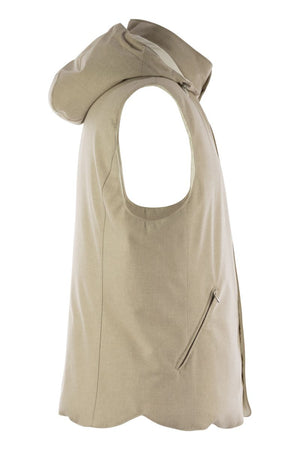 BRUNELLO CUCINELLI Elegant Sleeveless Down Vest with Detachable Hood