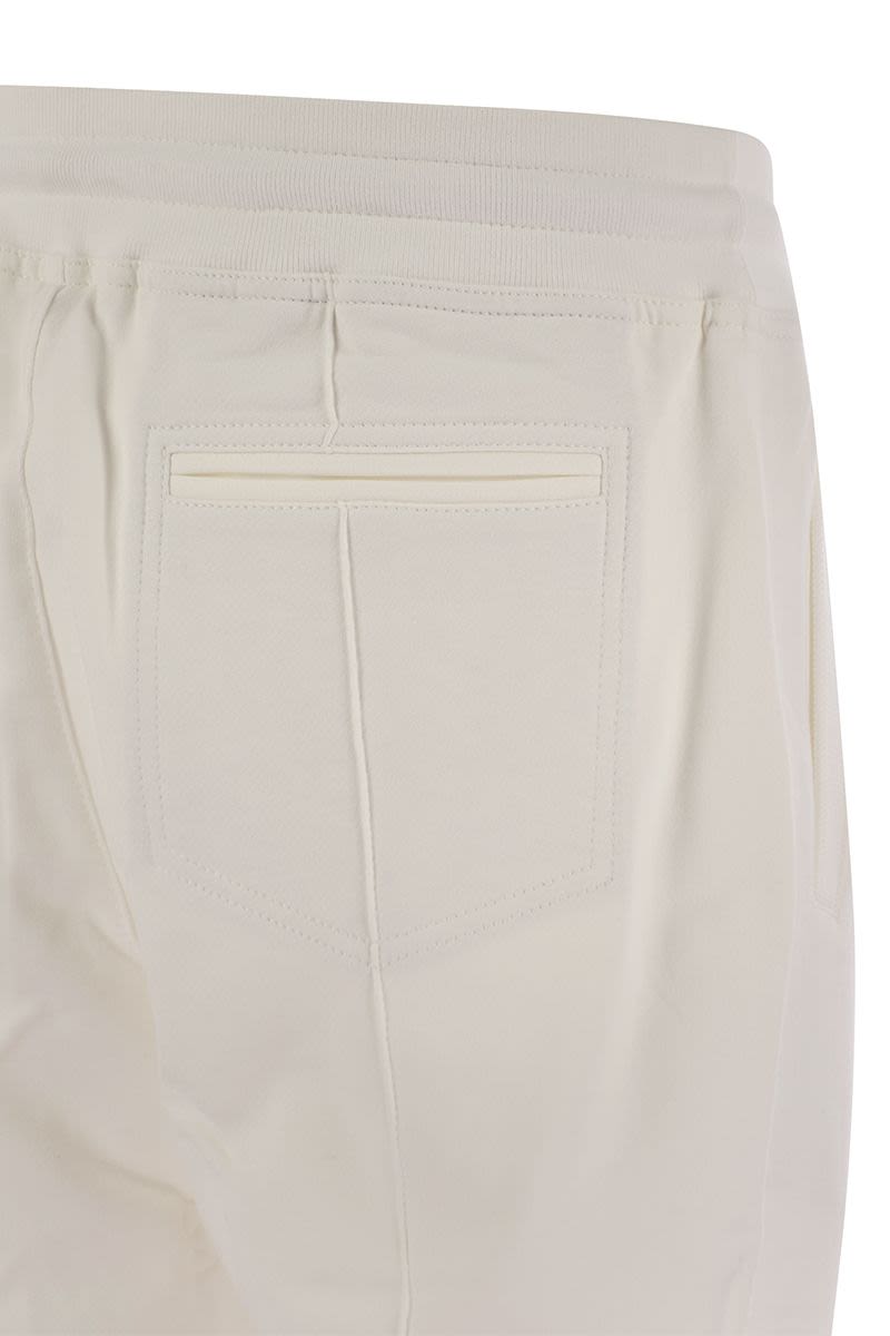 BRUNELLO CUCINELLI Elegant Cotton Fleece Pants with Crease Detail and Elastic Hem