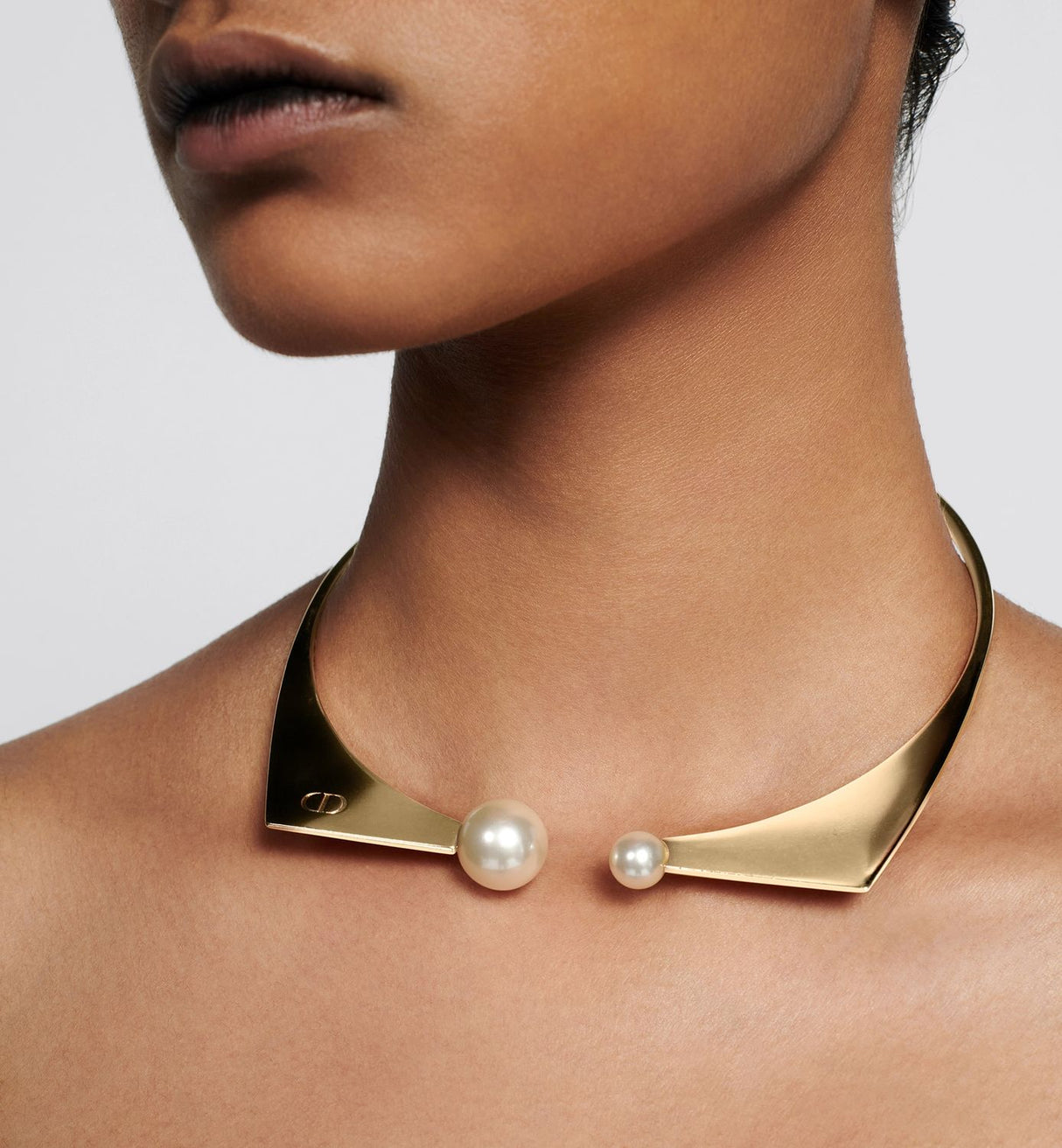 DIOR Elegant Gold New Look Necklace for Women - Available in SS24