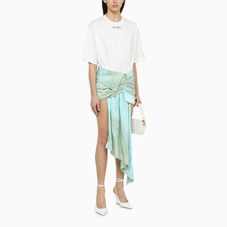 Váy xanh nhạt không đối xứng với thiết kế trắng và nhiều màu sắc từ Bộ sưu tập SS23