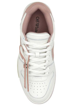 الأحذية الرياضية النسائية البيضاء والوردية المنخفضة