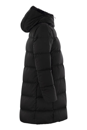 HERNO Elegant Long Down Jacket with Faux Fur Hood