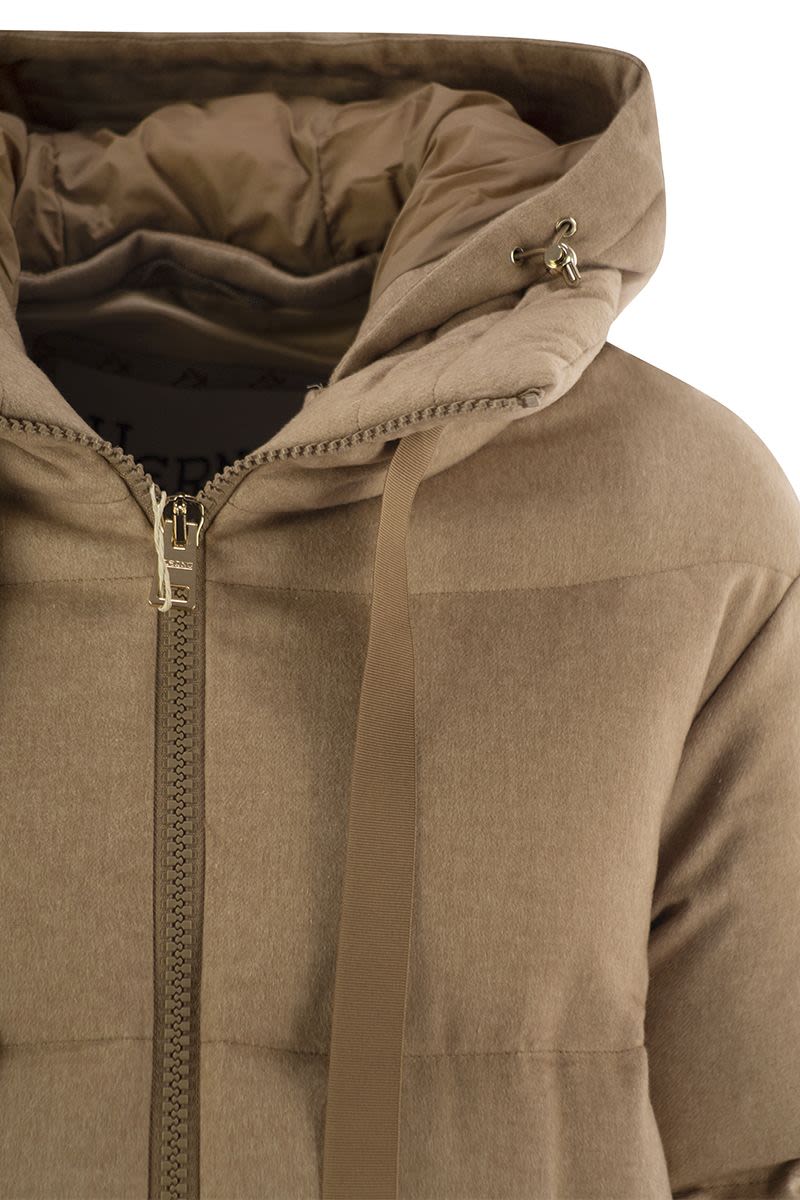 HERNO Luxurious Silk-Cashmere Blend Padded Jacket with Detachable Hood