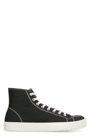 MAISON MARGIELA Men's 23FW Black Sneakers - Fashionable Footwear for the Modern Gentleman