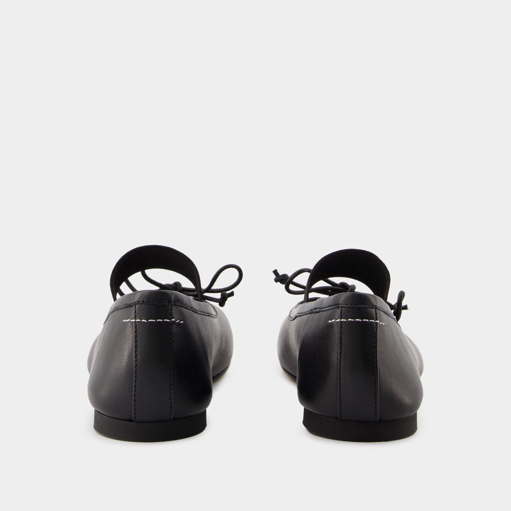 MM6 MAISON MARGIELA Elegant Black Leather Ballerina Flats