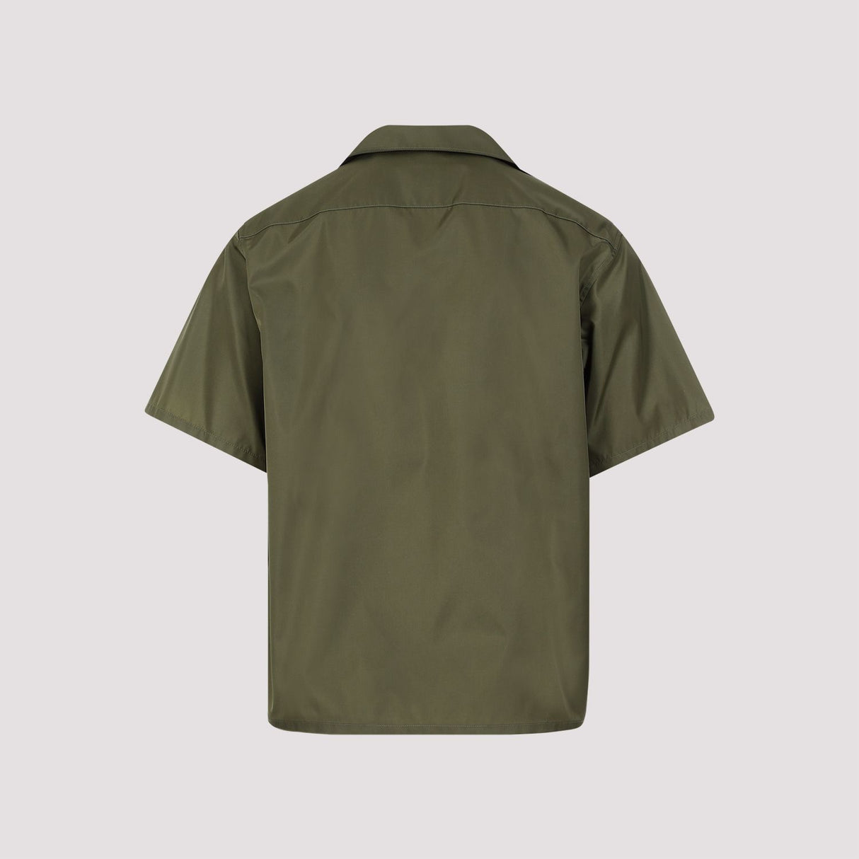قميص بولي أميد قابل لإعادة التدوير باللون الأخضر للرجال | مجموعة SS24
