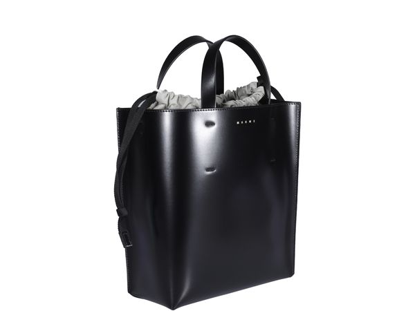 حقيبة يد ميوزو من الجلد للنساء باللون الأسود - مجموعة FW23