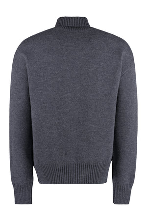 AMI PARIS Elegant Grey Turtleneck Sweater with Heart Motif