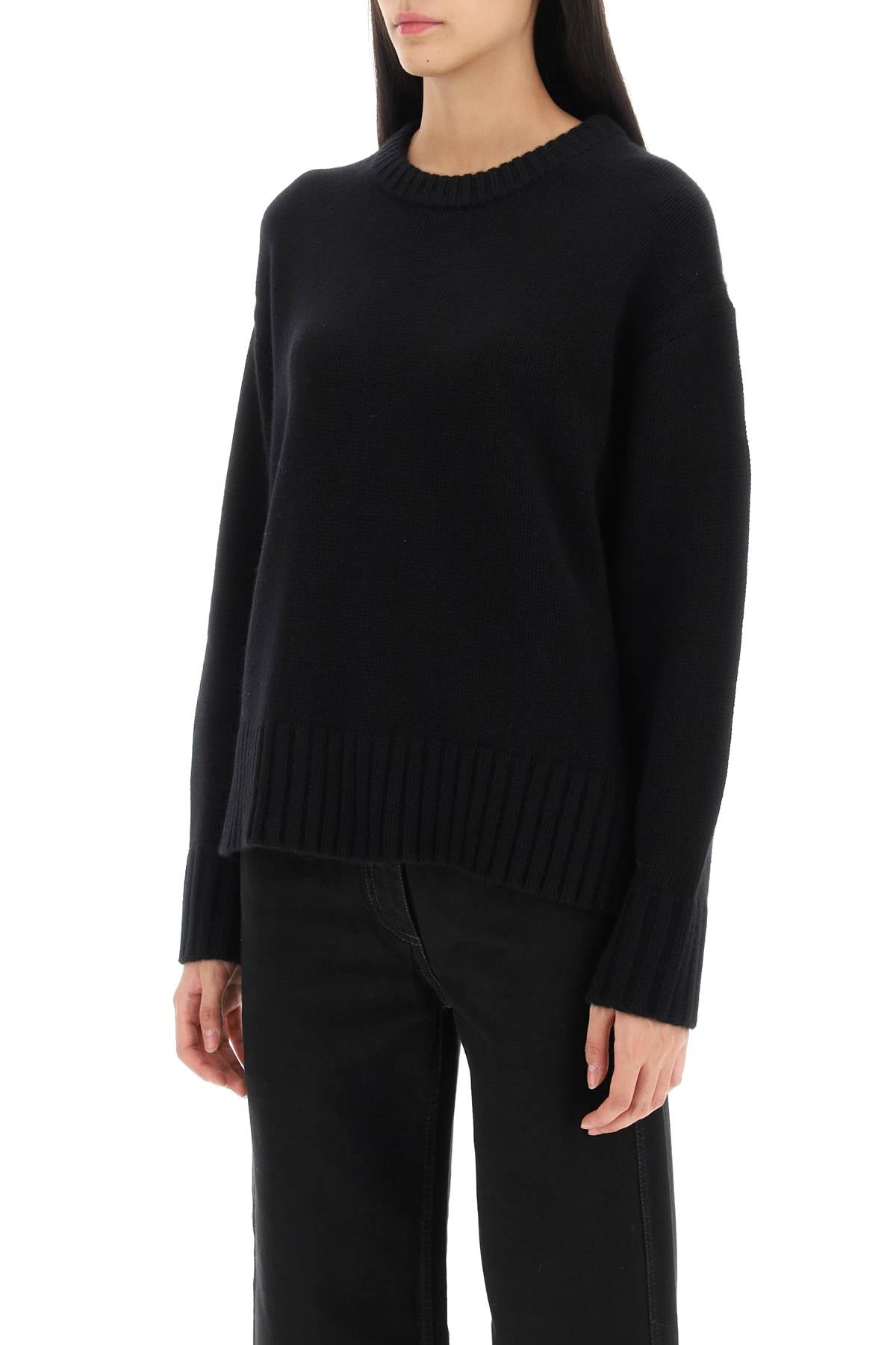 Luxurious Cashmere Sweater for Women in Black | Oversized Fit | Tuck-Stitch Detailing