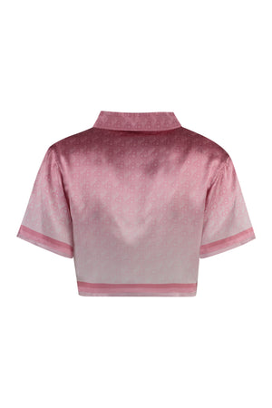 قميص قصير من الحرير المطبوع باللون الوردي - مجموعة FW23