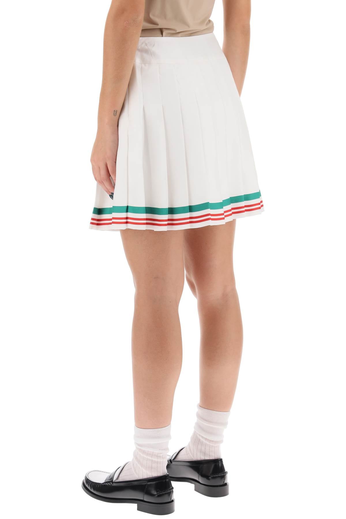 白色網球迷你裙-絲綢褶皺與條紋飾邊