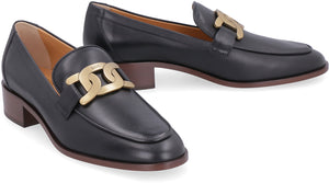 TOD'S Fine Leather Moccasin with Customised Metal Chain Accessory and Leather Heel for Women