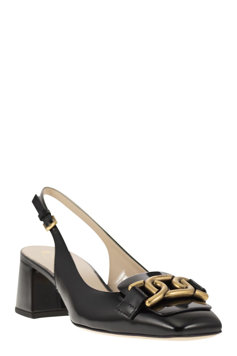 TOD'S Stylish Slingback Pumps with Custom Metal Chain Accessory