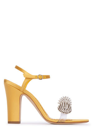 MANOLO BLAHNIK Chic Heeled Sandals for Women - Spring/Summer 2024