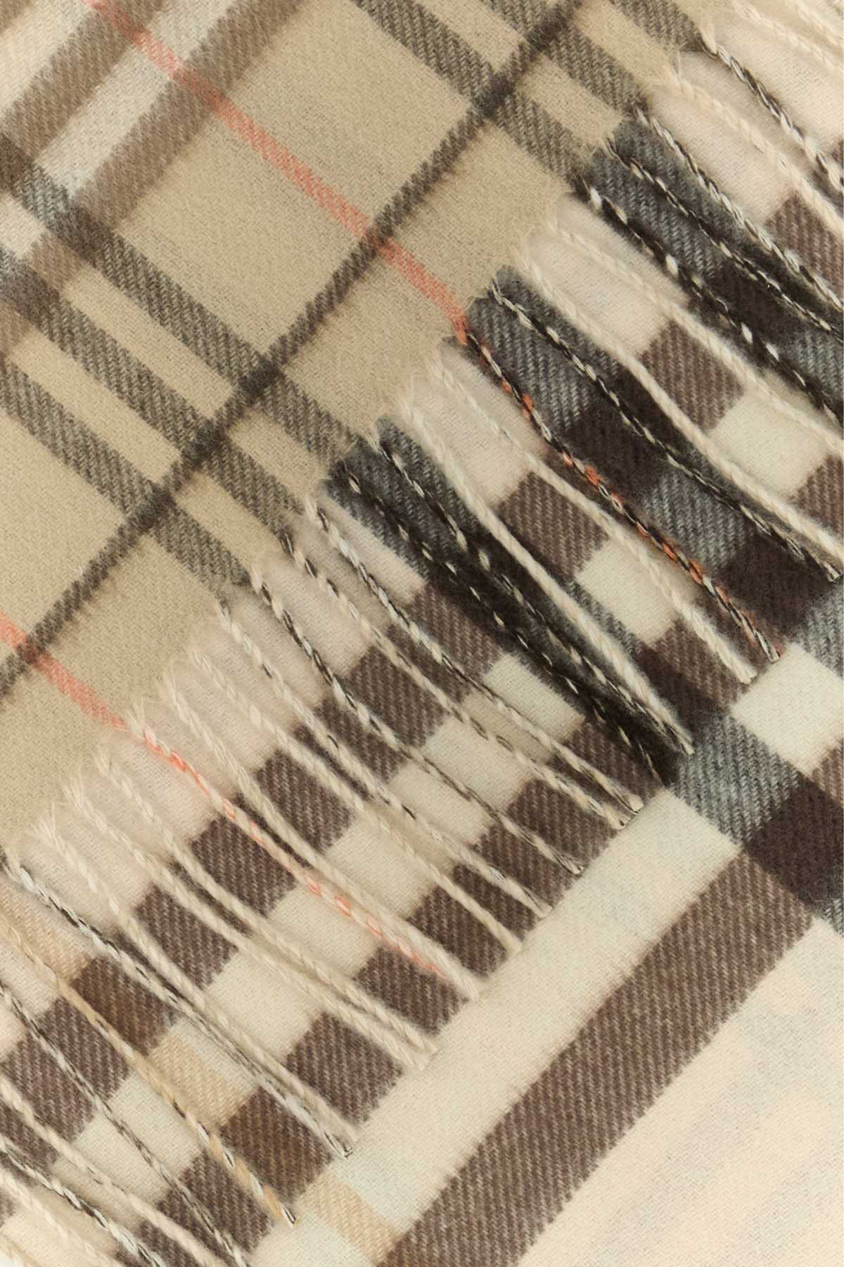 BURBERRY Medium Cashmere Scarf